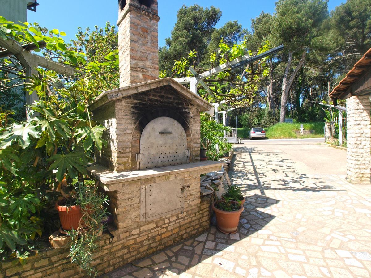 Apartments Pula 1618 מראה חיצוני תמונה