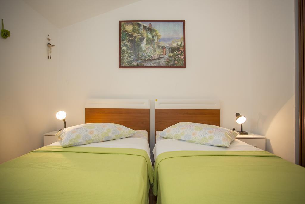 Apartments Pula 1618 מראה חיצוני תמונה